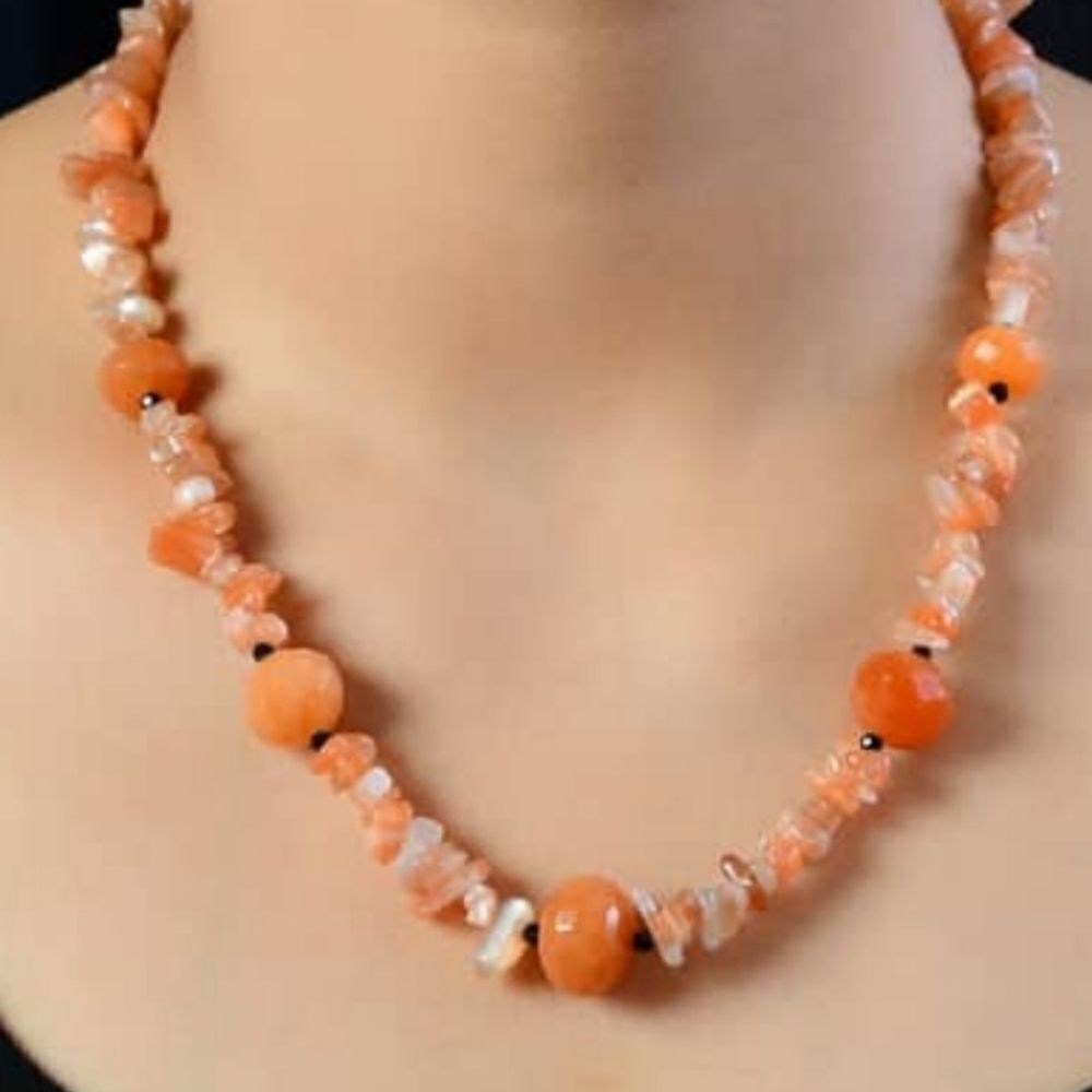 Peach Agate and‎ Thai Black Spinel Necklace